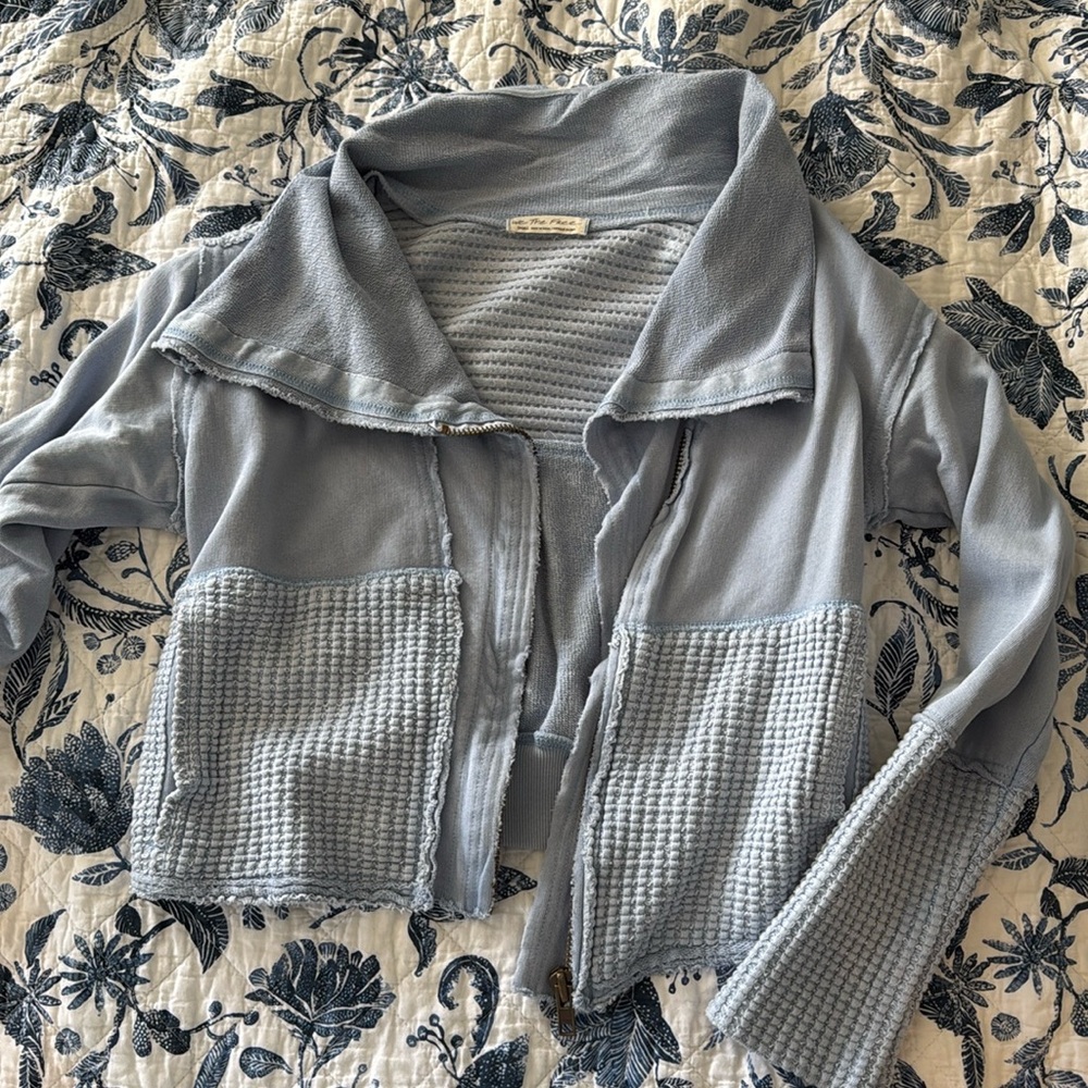 Free people sweatshirt